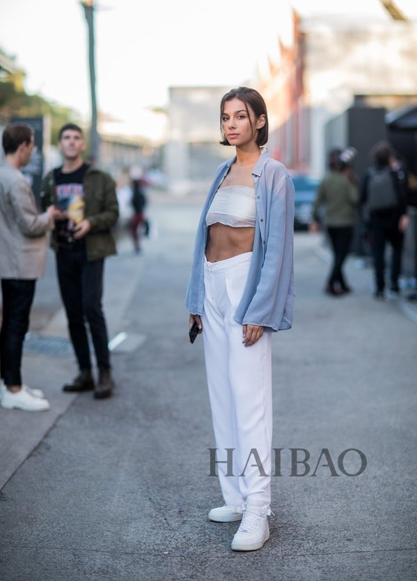 欧美型人街拍示范夏季性感清凉搭配