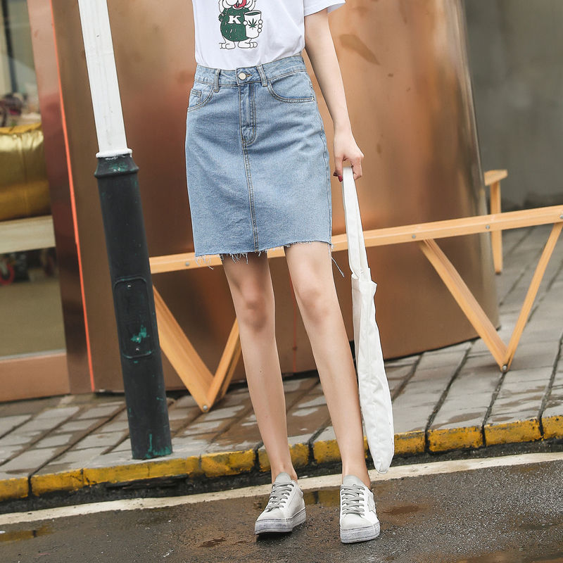 1米5多的姑娘，穿这半身裙套装，简直是超美腻的还贼洋气