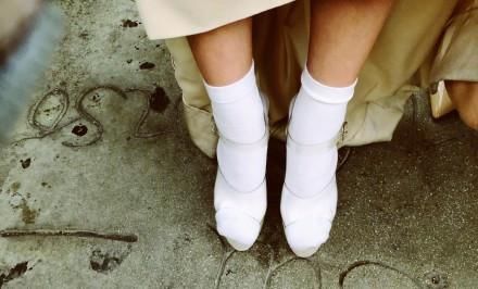 美丽的代价！李冰冰惊艳四方的造型下是驴蹄鞋+棉袜，还有腿毛！