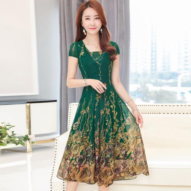 70后女人，别穿得太土，这几款秋装，非常显瘦减龄还百搭