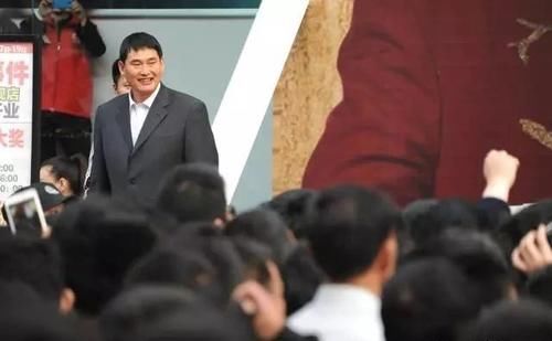  「成了」大衣哥成功了，成了村里的励志典型；没成功，就是不务