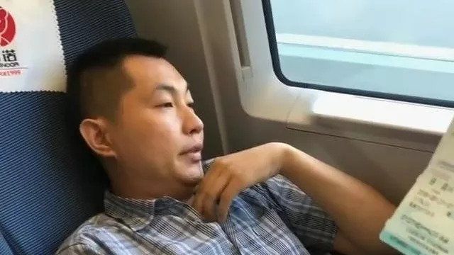 研究生辱骂牺牲民警，你高学历没教养的样子，真丑!