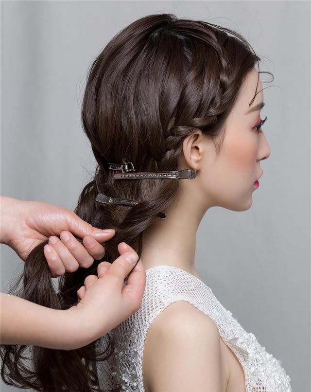  「好看」小姐姐教大家盘发教程,方便快捷还好看