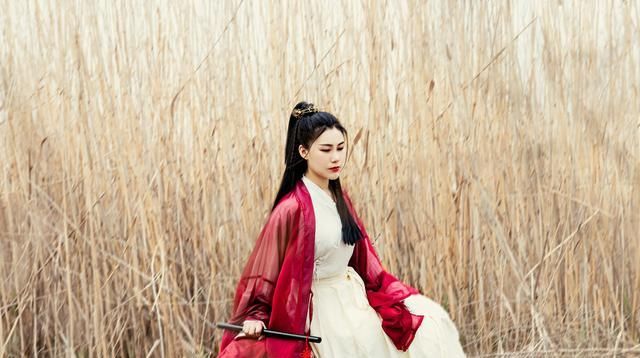  努力：那些激励人心的句子，胸怀激荡，愿你能一直努力向前