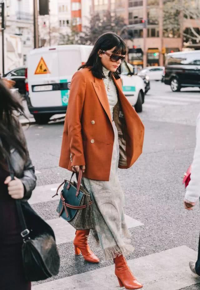  春天■春天了，你穿“这5件外套＋裙子”，巨时髦巨显瘦！