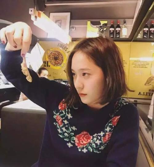 换了短发的高圆圆和20年前一个样，可为啥我剪了短发像阿姨？