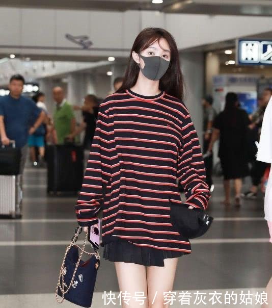 李菲儿是“腿精”没错了,这样打扮,简直是清新如妙龄少女!