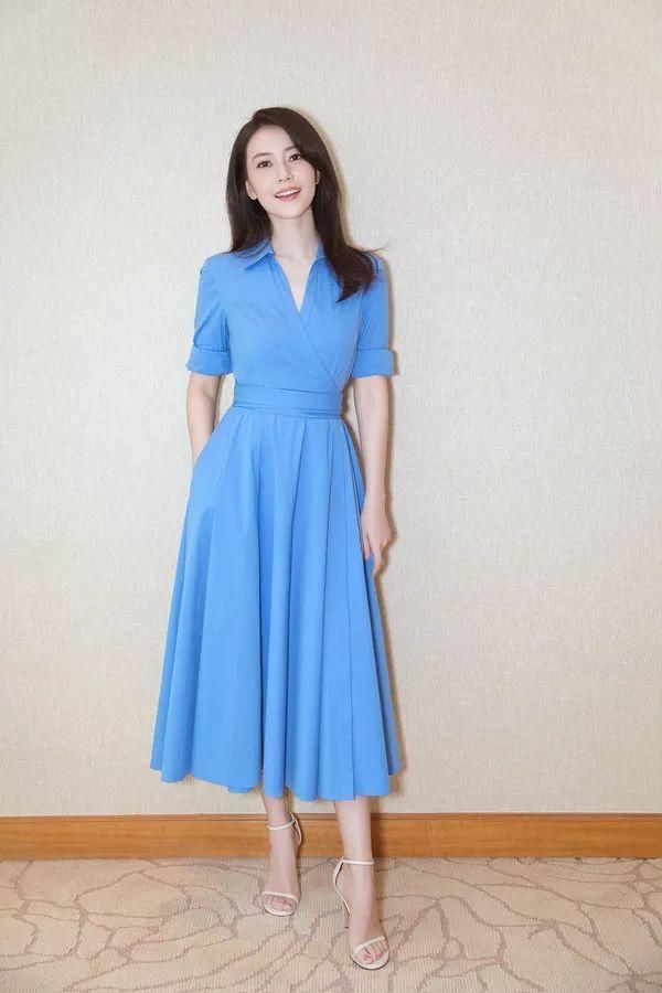 这一届连衣裙中的小清新，茶歇裙让你美得不可方物