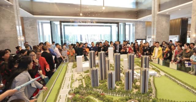 农村人自己有房子，还要不要在城里买房？“聪明人”都这样选！