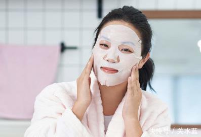 『皮肤』敷面膜这两点不注意等于白费劲,难怪天天敷面膜皮肤还不好