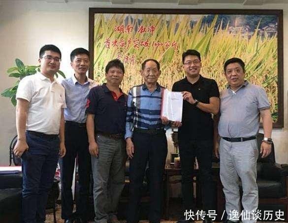 袁隆平共有3个儿子都很有出息，其中小儿子做的事让人赞叹不已！