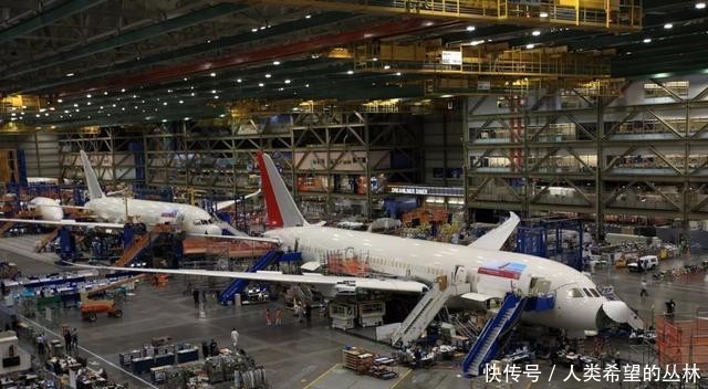 「疫情」要完蛋的节奏?美国第一航空巨头吃瘪,战斗机生产线被紧急叫停
