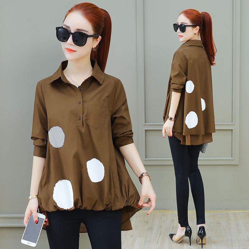 金秋老婆穿这样一件宽松文艺棉麻衫洋气显瘦，比真丝裙好看多了