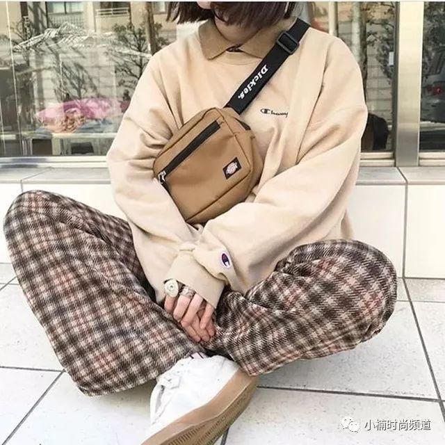 潮人们都在背!不但时髦又超能装，出门在外就靠它了