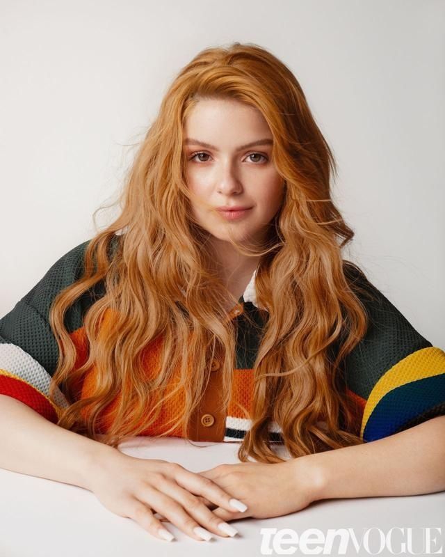  [摩登家庭]阿芮尔·温特(Ariel Winter)人红街拍多，每次出现都成为媒体焦点