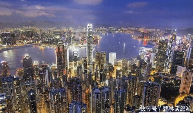  「香港人」为什么大陆人到了香港就算会粤语也会被认出来？美留学生：看2点