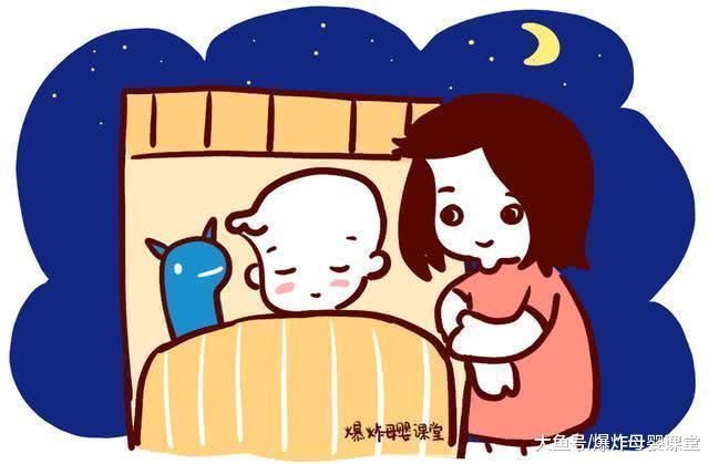 抱着就睡, 放下就醒, 抱睡的宝宝放不下, 妈妈该