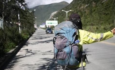 穷游女哭诉：我战胜了川藏线，却输给了“人性”