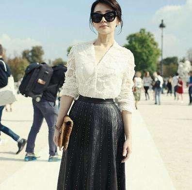 许晴素颜路人装扮现身书店，毫无“星味”!网友:气质感没了?