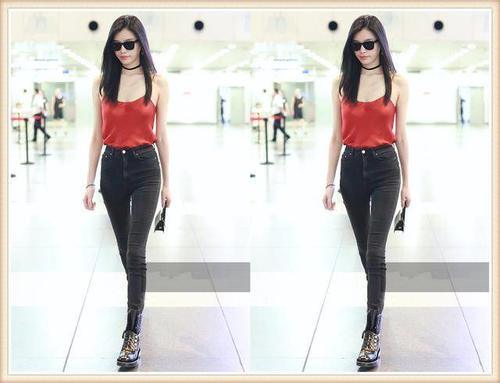 奚梦瑶机场为秀长腿却忽略上半身，网友：“骷髅”身材还想看啥？