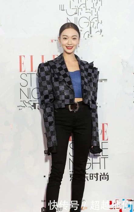 风尚大典明星们未修图流出,吴谨言穿的太招摇,文淇颜值很抗打!