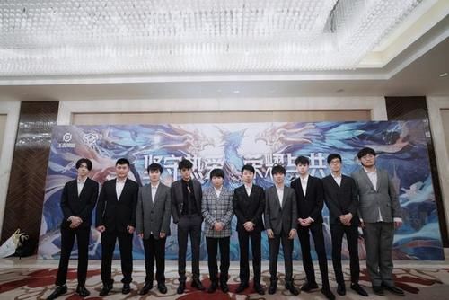 首发@RNGM挂牌4位选手，KGL冠军成员出走，“凉虔锐雨零”整整齐齐