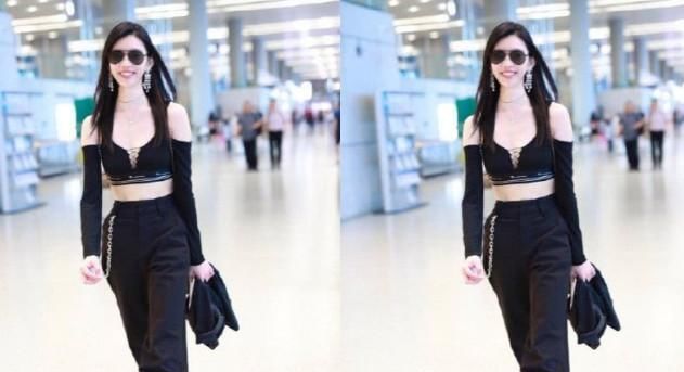 奚梦瑶真疯狂！穿“黑内衣”就走机场网友比漫画腿性感多了！