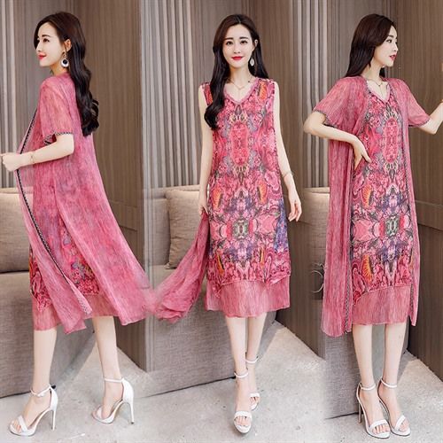 有一种典雅叫旗袍,有一种时尚叫酒红裙,建议6070后妈妈穿