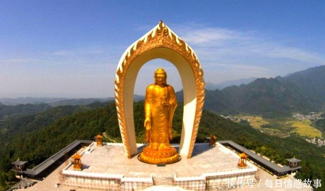 世界上最高的金佛像通高48米，耗资10亿元打造，就在中国江西