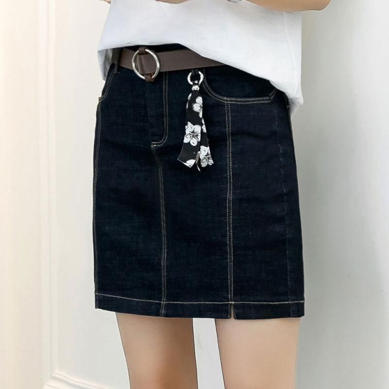 选择修身的包臀裙，不仅身材完美体现，时尚优雅，气质也不在话下