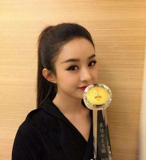 虽然赵丽颖、杨颖、唐嫣马尾很美，但是古力娜扎更胜一筹