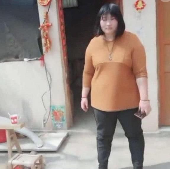 朱之文女儿体重蹿升,婆家要求必须减肥才结婚,网友:胖的没眼看