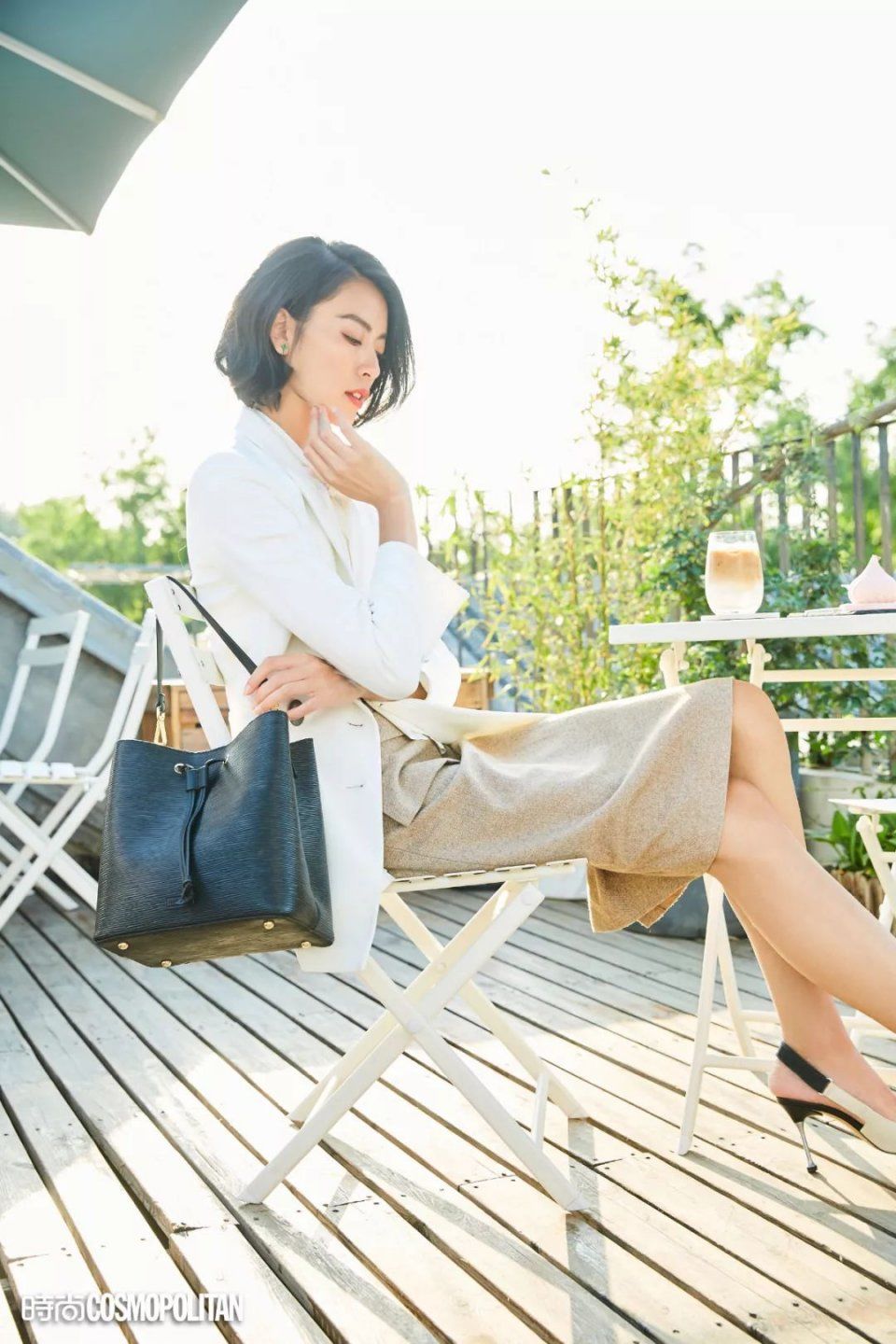 巧穿搭 | 这款水桶包实在太好搭,一连七天都想pick它