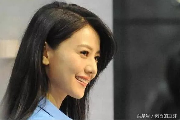 看了路人镜头下的高圆圆，再看看袁泉，终于理解夏雨当初的选择了