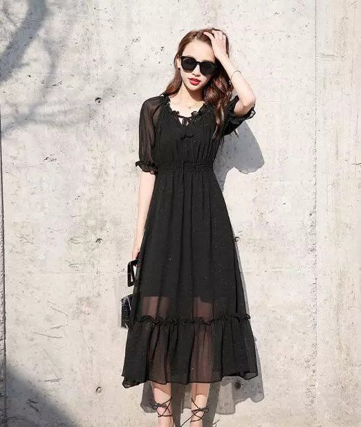 秋天还在傻傻穿长裤?衣服搭配好了，比路边的风景还要美