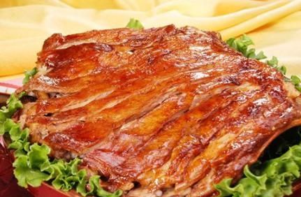  『美味』想吃烤羊排，自己在家也能做！教你2招，烤出羊排外酥里嫩不油腻