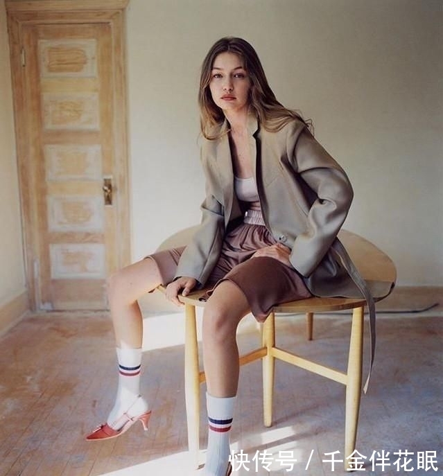 Hadid@超模Gigi Hadid的护发贴士:经常染烫还能保持头发如丝般柔顺