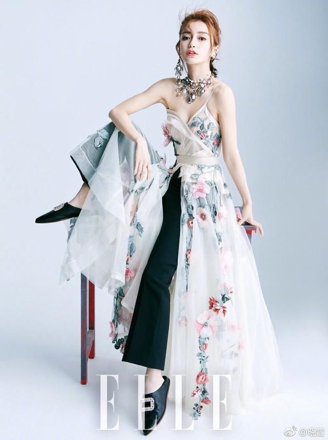 Angelababy新造型，长裙里面穿裤子居然不丑，网友：30岁更美了！