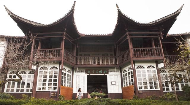 行走滇西：深深慕恋的和顺古镇变成了打卡游（上）