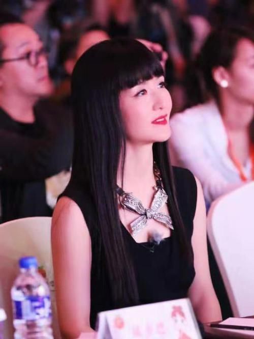 『女人』真正见过大世面的女人,都不会去剪这4种发型,有股浓浓的大妈感