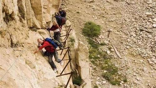 夺命步道1年丧生5名游客，最窄处不到50厘米，你敢去挑战吗？