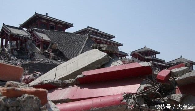 耗资2亿修建的著名景区,说拆就拆?网友说:这2亿打水漂了!