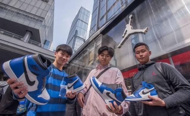 「中国」AJ究竟丑不丑?买黄金比不上炒AJ?