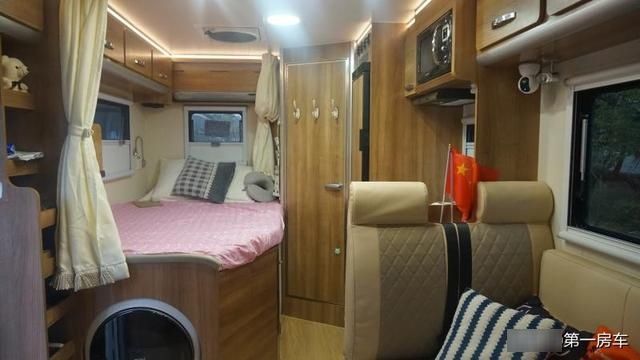  「优点」纯铝车身C型房车不到40万！第一房车定制版C型，10大优点大盘点！