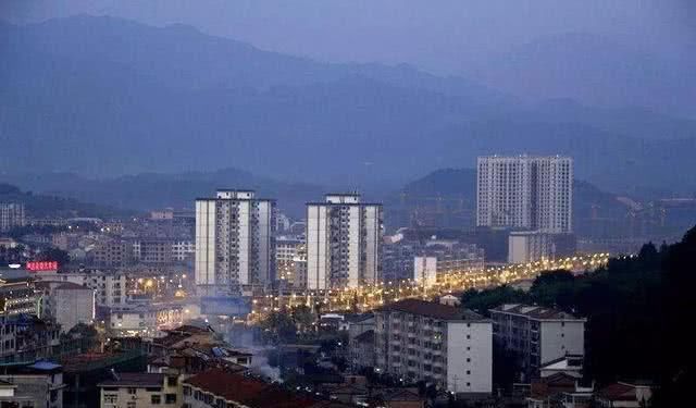 十年后县城房子会贬值吗？专家说出答案，你可别不信