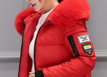 别再傻傻买羽绒服了，老土还显胖，今年流行穿棉服，不贵还显瘦嫩