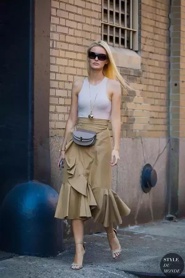 奚梦瑶 T 台走秀又崩了?这个部位不注意,夏天穿衣很尴尬