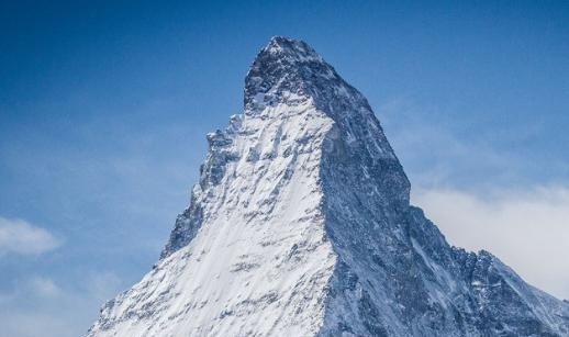 珠穆朗玛峰永久封禁,游客只能远远瞭望,除非再交30万登山费