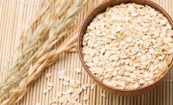  便秘@吃什么治便秘？常吃这些让你天天排便