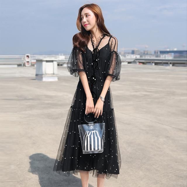 信吗，前凸后翘身材有料，穿这些性感裙出门，让人痴迷